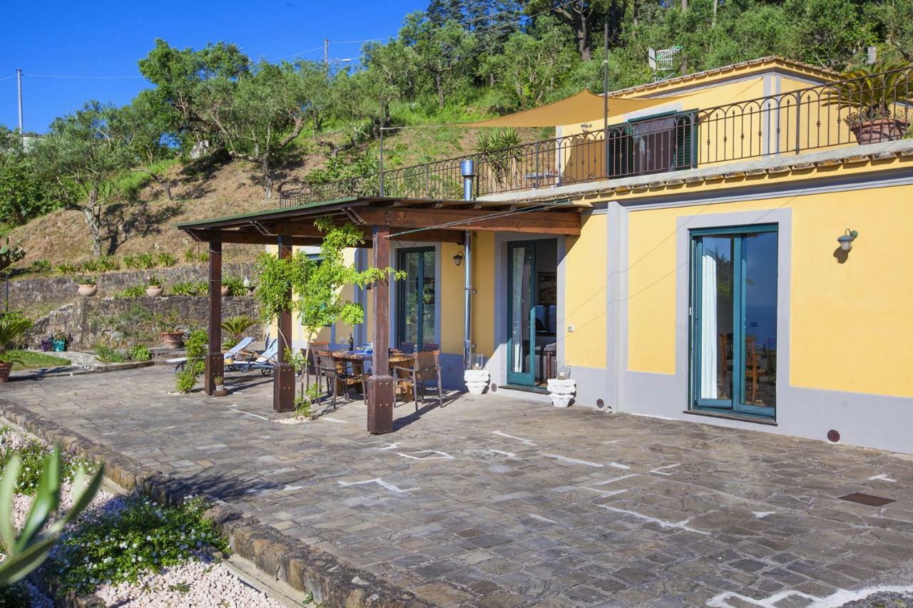 Amore Rentals - Villa Dei Galli SantʼAgata sui Due Golfi Exterior foto